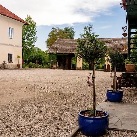 Gutshof Bartl 2 Klagenfurt am Woerthersee